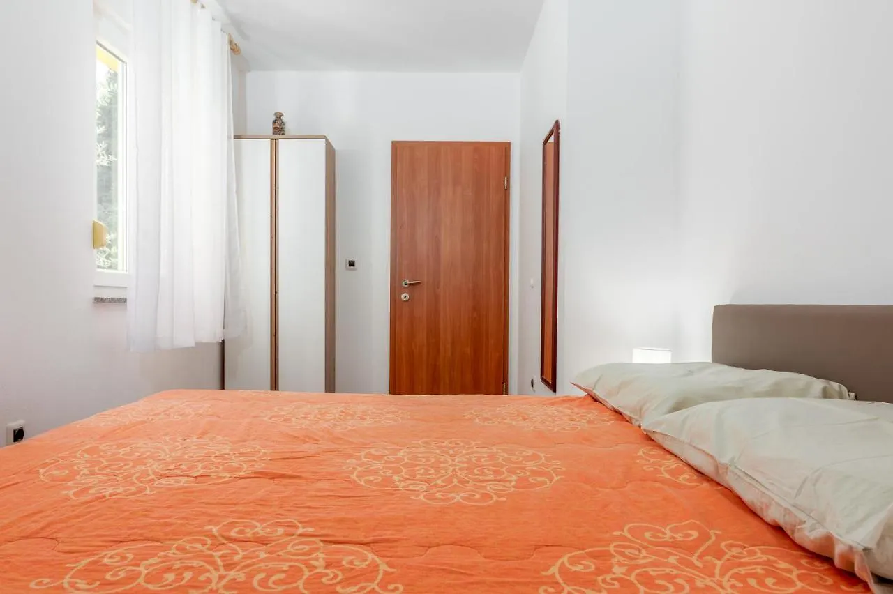 Apartments Manuela Póla